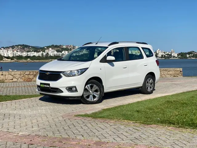 Carro Chevrolet Spin 2023 Premier 1.8 (Aut.)