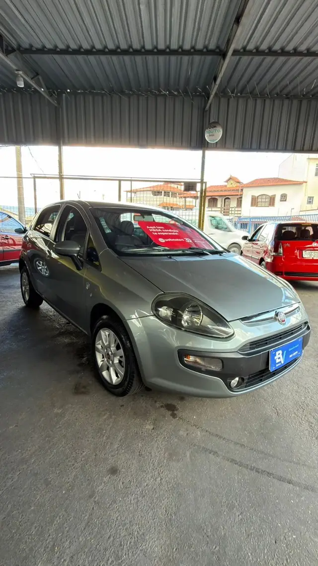 Carro Fiat Punto 2016 Attractive 1.4 (Flex)