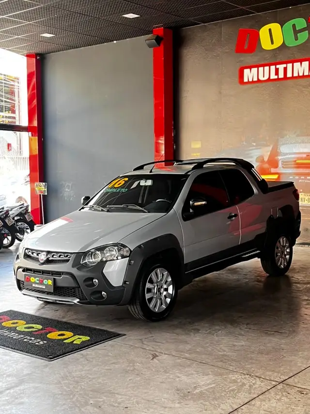 Carro Fiat Strada 2016 Adventure 1.8 16V (Flex) (Cabine Dupla)