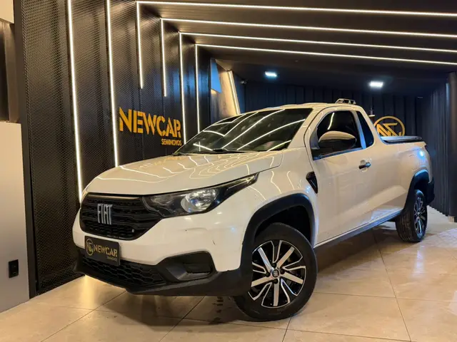 Carro Fiat Strada 2023 Endurance 1.4 Cabine Plus (Flex)