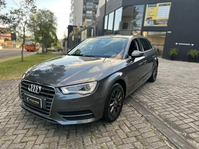 Carro Audi A3 2015 1.4 TFSI Attraction S Tronic