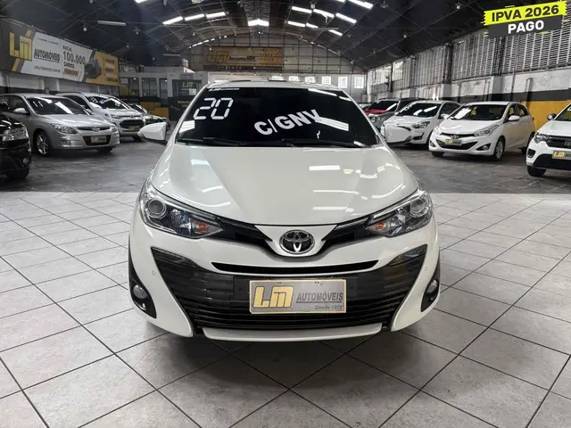 Carro Toyota Yaris Sedan 2020 1.5 XLS Connect CVT (Flex)