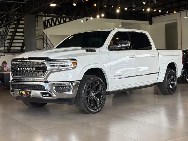 Carro Ram 1500 2024 Limited 5.7