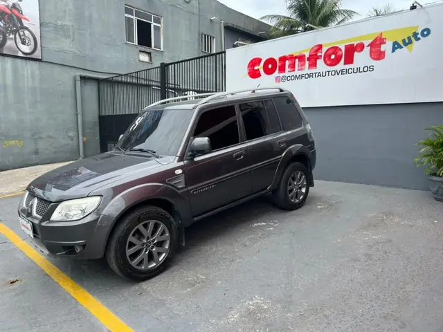 Carro Mitsubishi Pajero TR4 2014 2.0 16V 4x2 (Flex) (Aut)