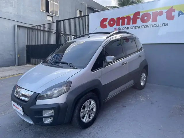 Carro Fiat Idea 2013 Adventure 1.8 16V Dualogic (Flex)