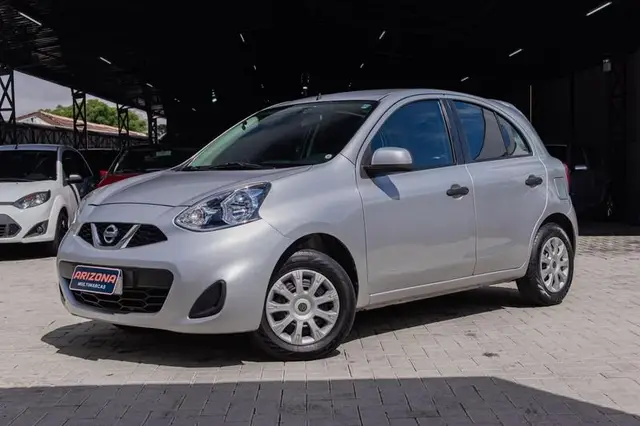 Carro Nissan March 2015 1.0 12V (Flex)