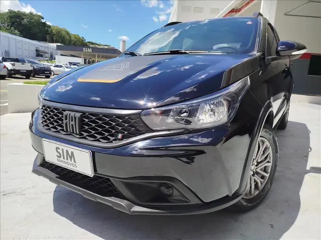 Carro Fiat Argo 2023 Trekking 1.3 (Flex)