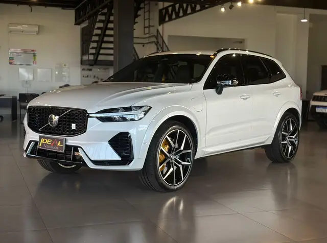 Carro Volvo XC60 2024 XC60 T-8 Plus 2.0 AWD (Híbrido)