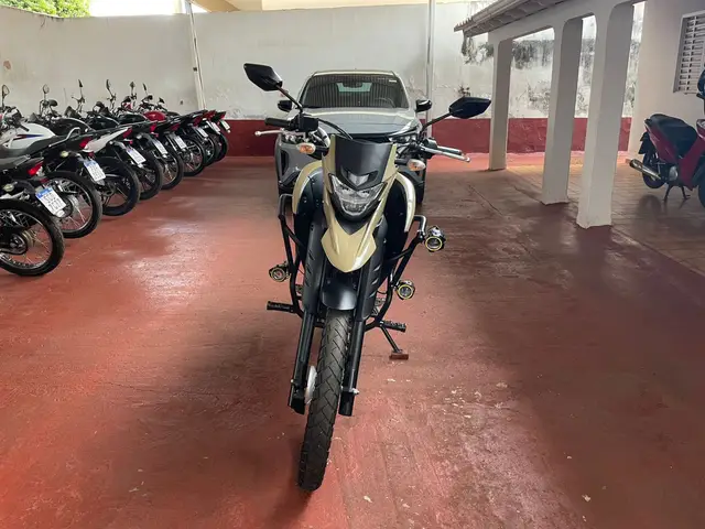 Moto Yamaha XTZ 250 Lander 2023 ABS