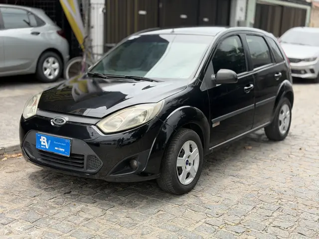 Carro Ford Fiesta Hatch 2013 Rocam 1.0 (Flex)