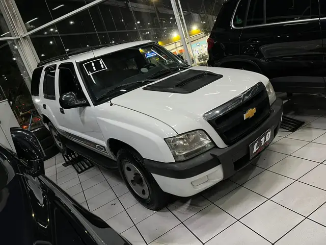 Carro Chevrolet Blazer 2011 Advantage 4x2 2.4 (Flex)