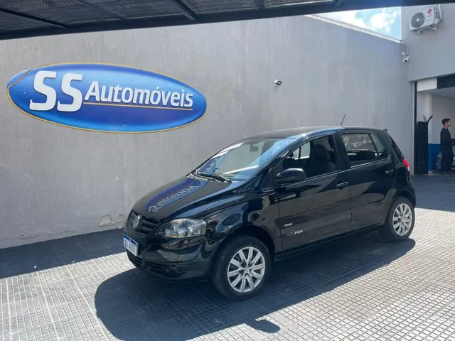 Carro Volkswagen Fox 2010 1.0 8V (Flex) 4p