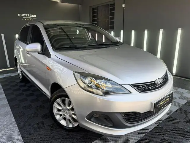 Carro CAOA Chery Celer 2016 Hatch ACT 1.5 16V Flex