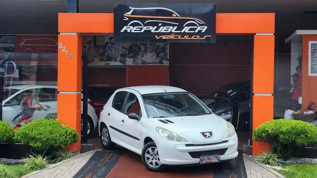 Carro Peugeot 207 2013 Hatch Blue Lion 1.4 (Flex)