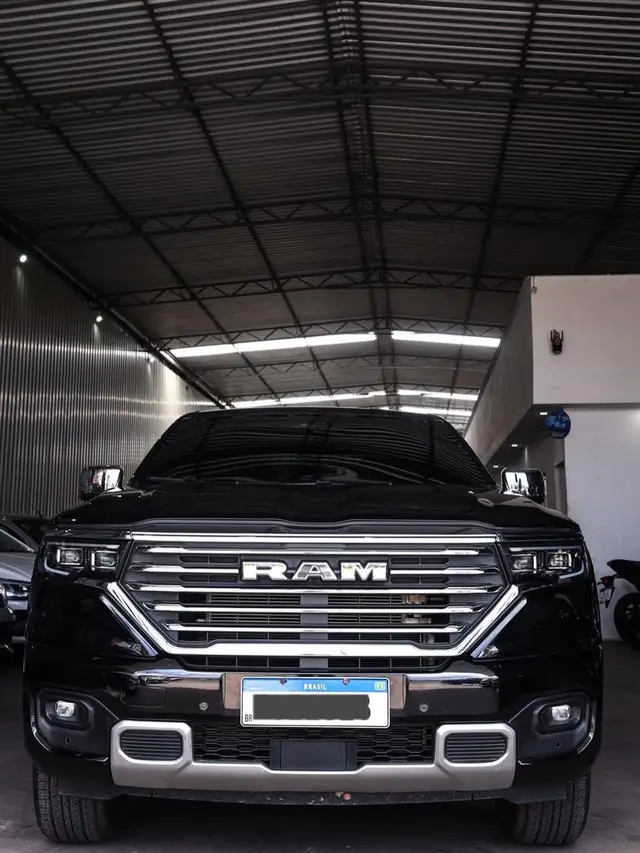 Carro Ram Rampage 2024 Laramie 2.0 Turbo
