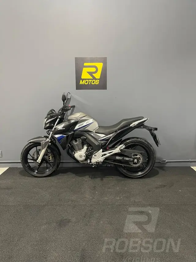 Moto Honda CB 250F Twister 2020 (CBS)