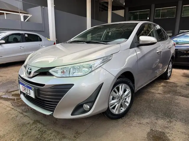 Carro Toyota Yaris Sedan 2019 1.5 XL (Flex)