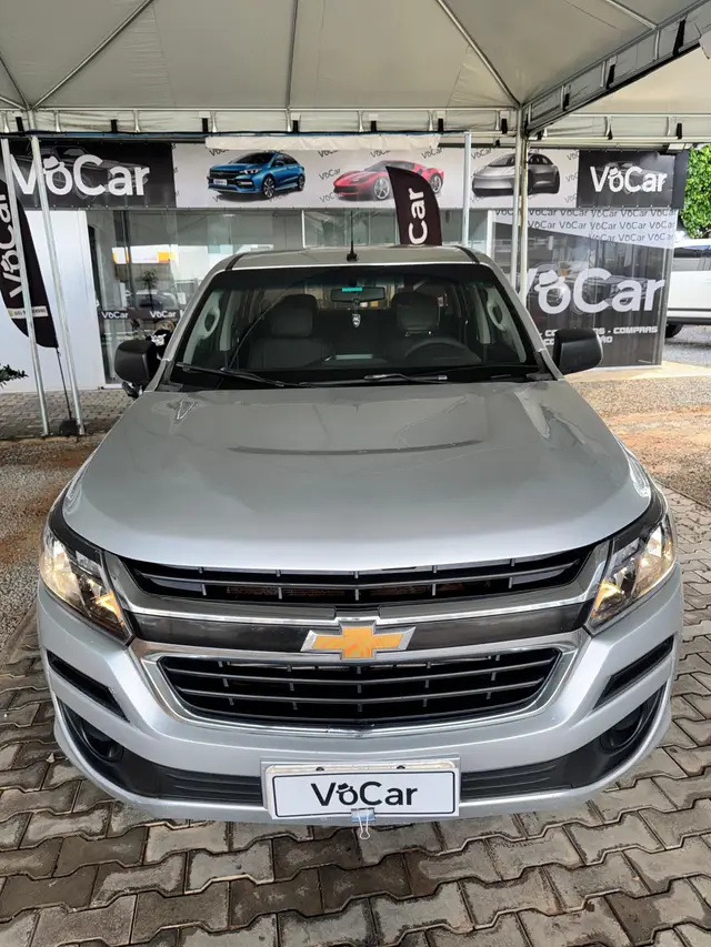 Carro Chevrolet S10 Cabine Simples 2017 S10 2.8 CTDi Cabine Simples LS 4WD