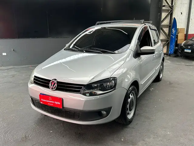 Carro Volkswagen Fox 2010 1.0 8V (Flex) 4p