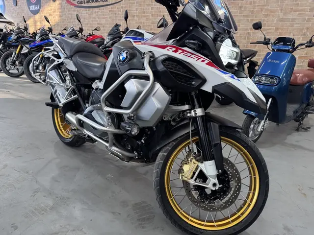 Moto BMW R 1250 GS 2022 Adventure Premium Triple Black