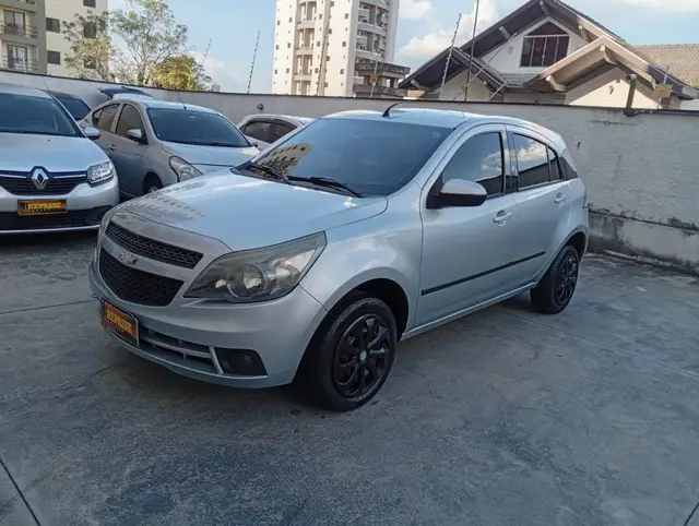 Carro Chevrolet Agile 2013 LT 1.4 8V (Flex)