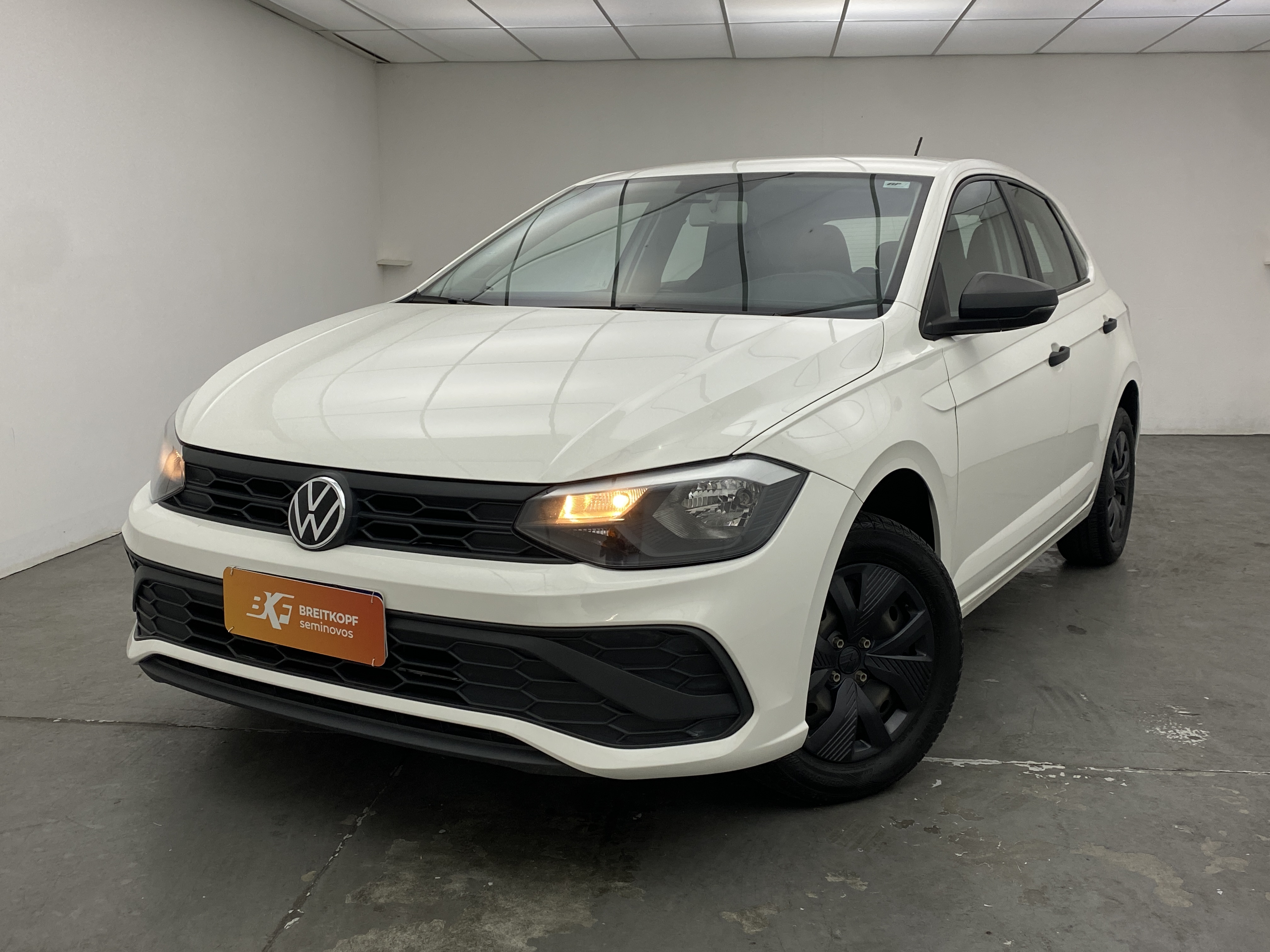vw - volkswagen polo track 1.0 flex 12v 5p