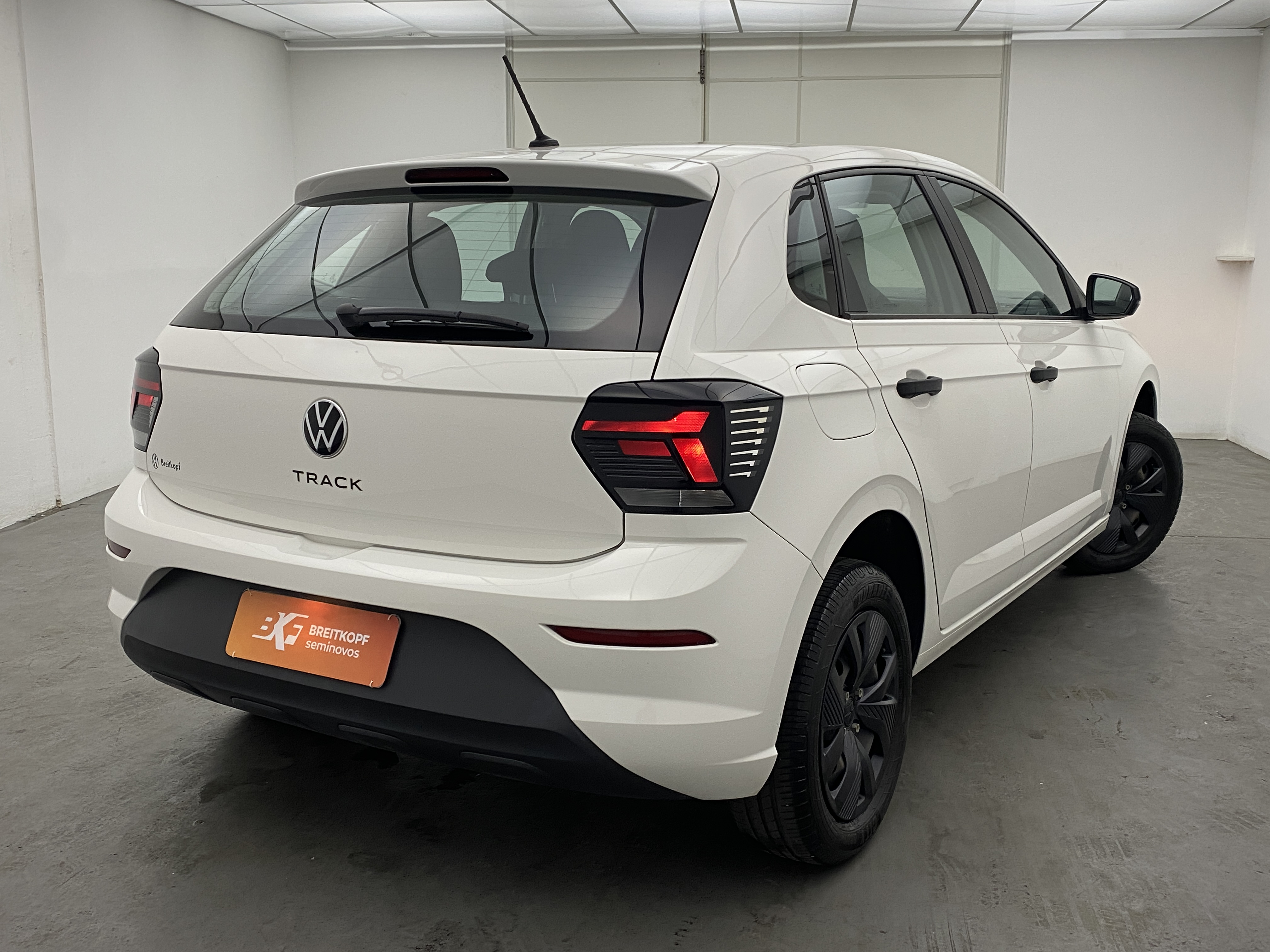 vw - volkswagen polo track 1.0 flex 12v 5p