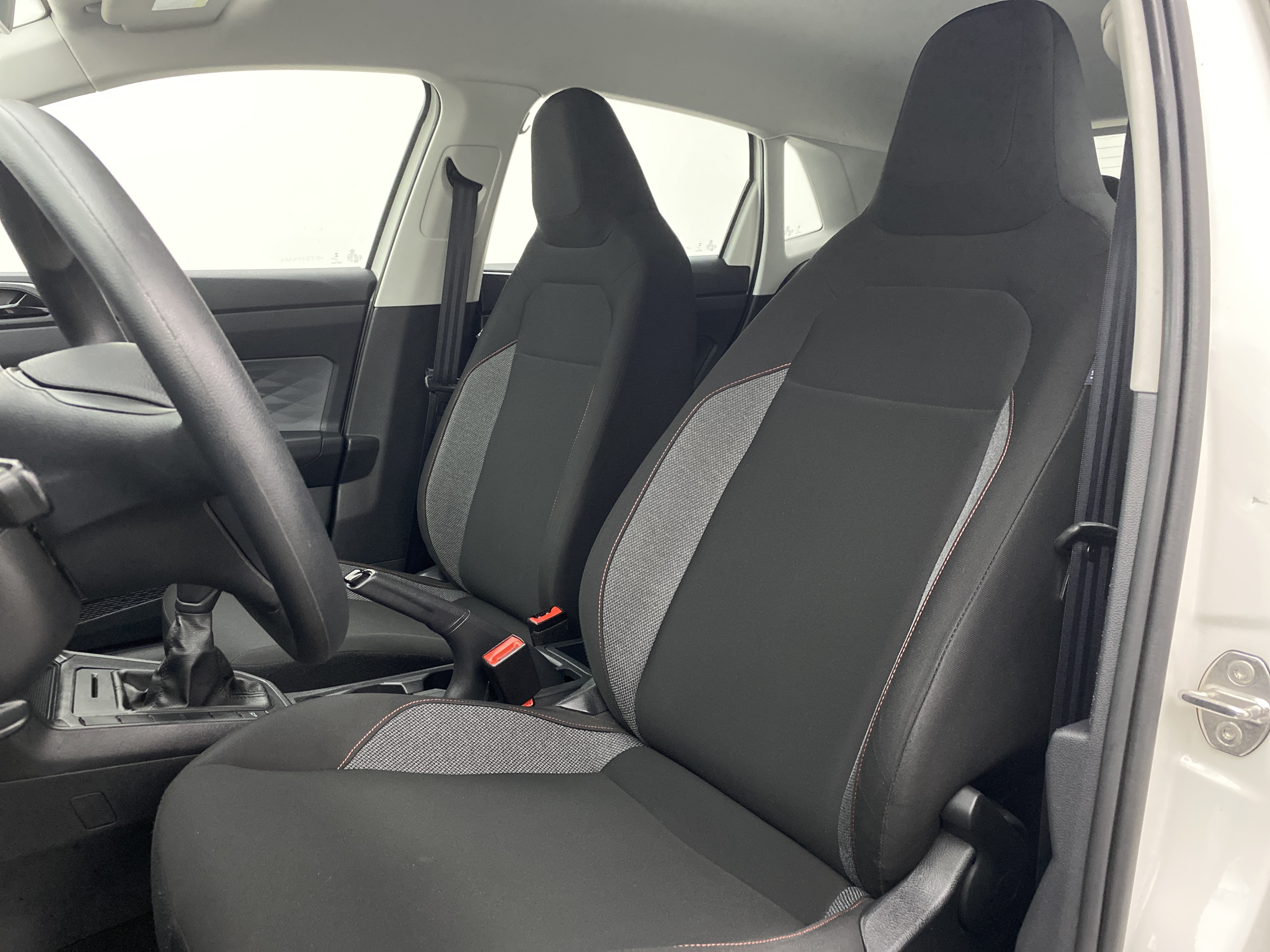 vw - volkswagen polo track 1.0 flex 12v 5p