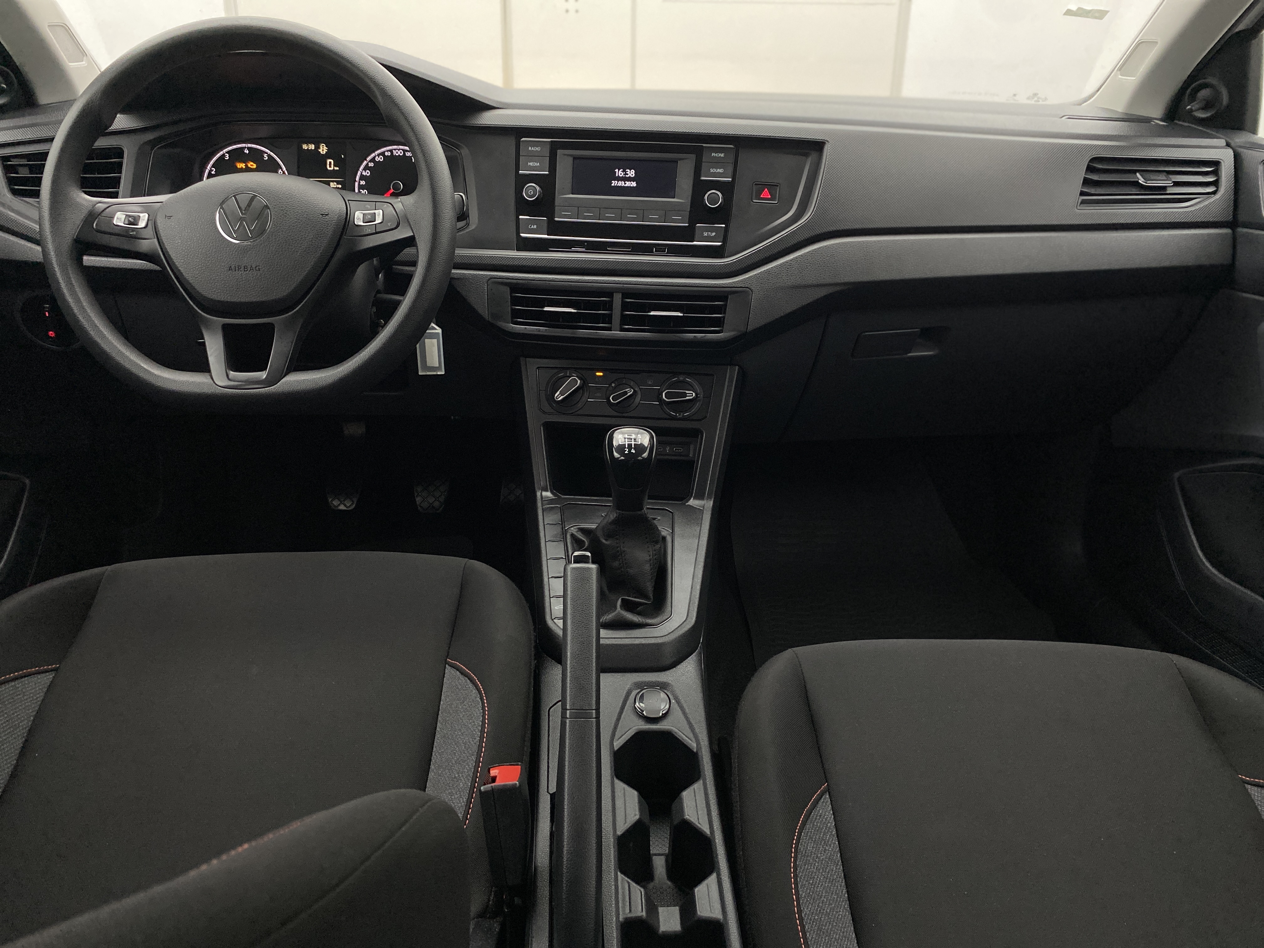 vw - volkswagen polo track 1.0 flex 12v 5p