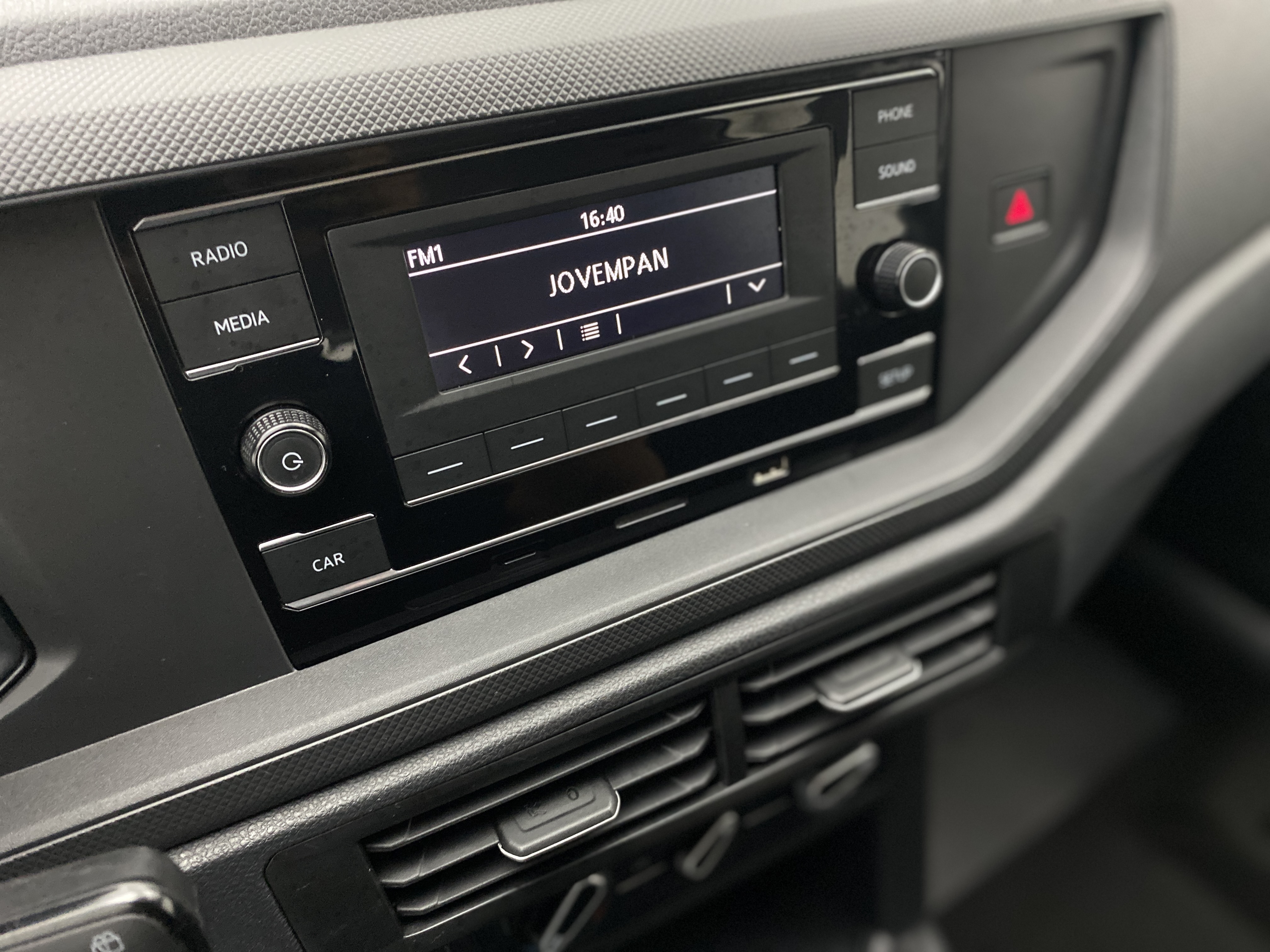 vw - volkswagen polo track 1.0 flex 12v 5p