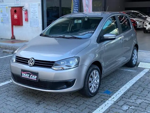 Carro Volkswagen Fox 2012 1.0 VHT (Flex) 4p