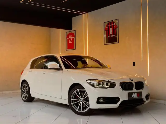 Carro BMW 120i 2019 120i 2.0 Sport