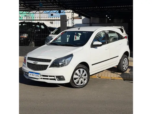 Carro Chevrolet Agile 2013 LT 1.4 8V (Flex)