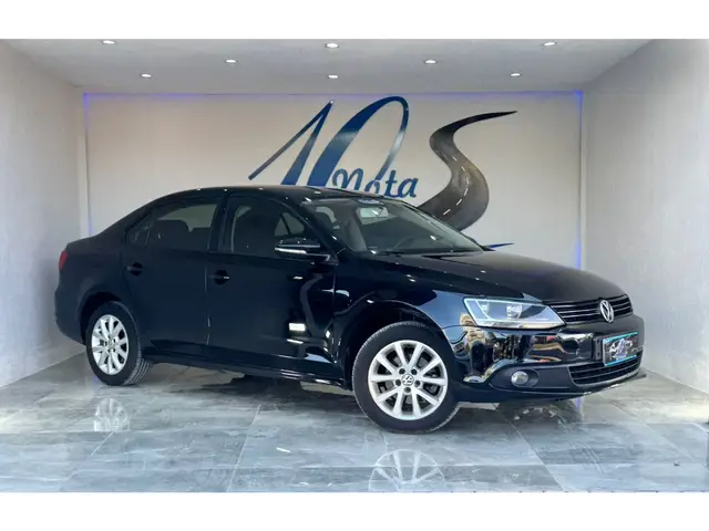 Carro Volkswagen Jetta 2012 2.0 Comfortline Tiptronic (Flex)