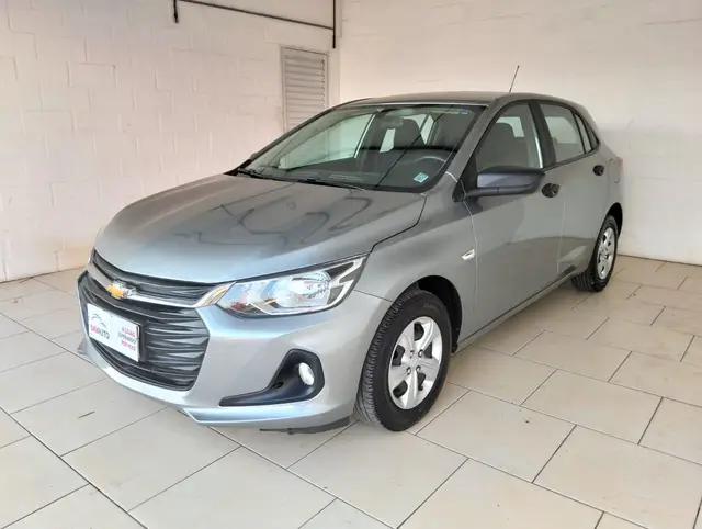 Carro Chevrolet Onix 2024 1.0