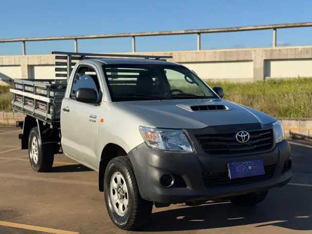Carro Toyota Hilux Cabine Simples 2015 Hilux 3.0 TDI 4x4 CS STD