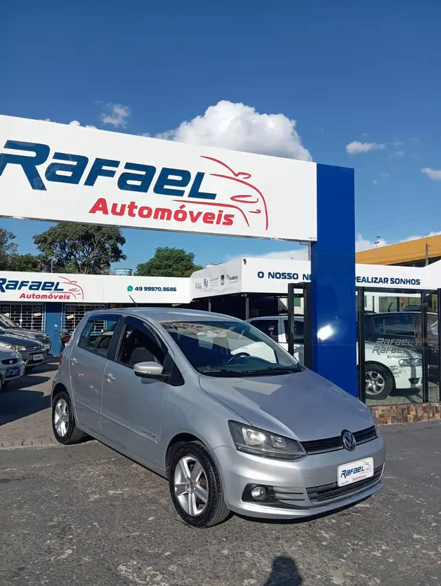 Carro Volkswagen Fox 2016 1.6 MSI Comfortline I-Motion (Flex)
