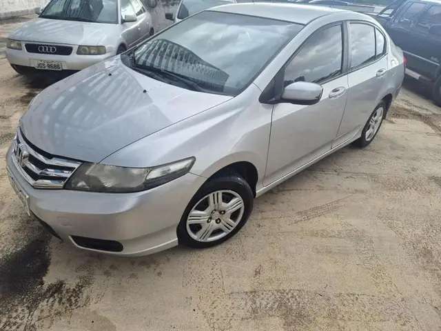 Carro Honda City 2013 DX 1.5 (Flex)