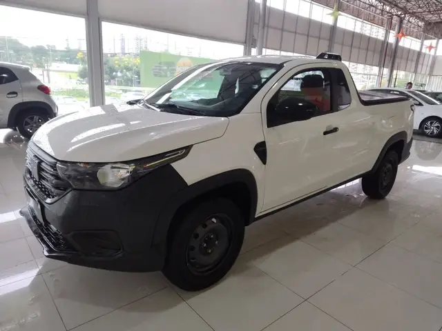 Carro Fiat Strada 2023 Endurance 1.4 Cabine Plus (Flex)