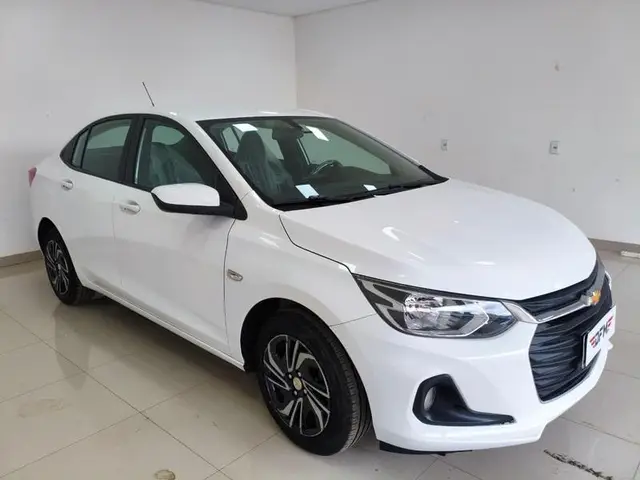 Carro Chevrolet Onix Plus 2025 LT 1.0