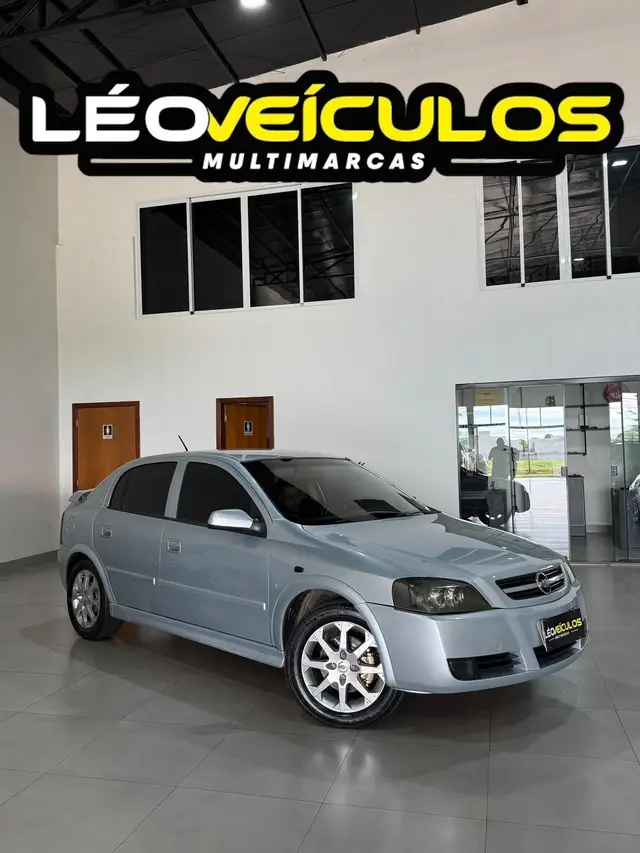 Carro Chevrolet Astra Hatch 2011 Advantage 2.0 (Flex)