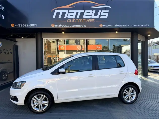Carro Volkswagen Fox 2018 1.0 MPI Trendline (Flex)