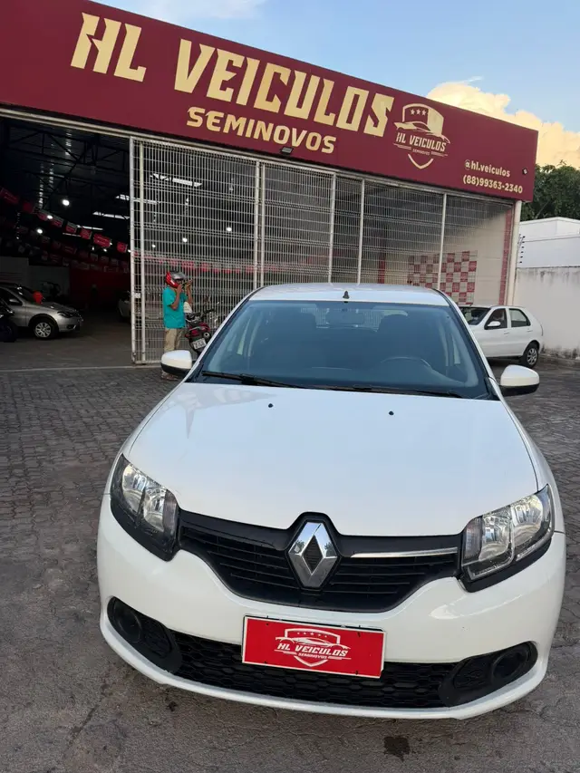Carro Renault Sandero 2015 Expression 1.0 16V (Flex)