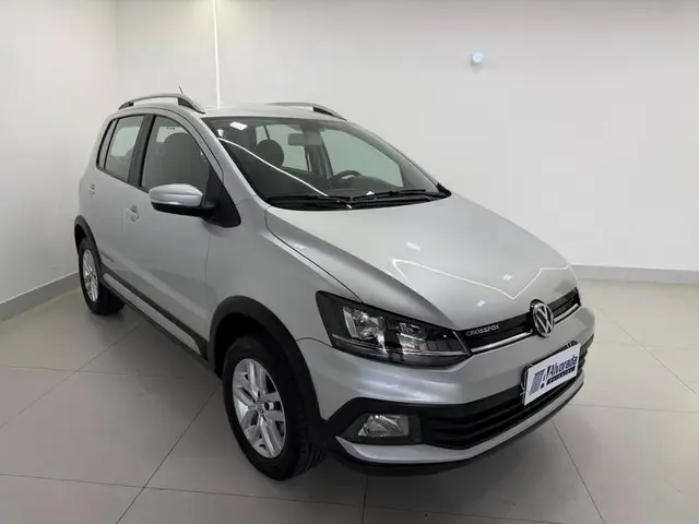 Carro Volkswagen CrossFox 2016 1.6 16v MSI (Flex)