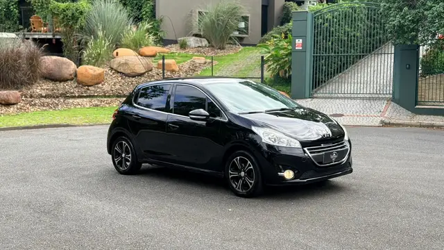 Carro Peugeot 208 2015 Griffe 1.6 16V (Flex)