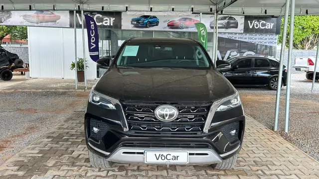 Carro Toyota SW4 2021 SRX 2.8 turbodiesel 7L 4x4 (Aut)