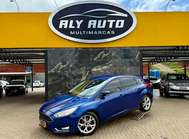 Carro Ford Focus Hatch 2016 SE Plus 2.0 PowerShift