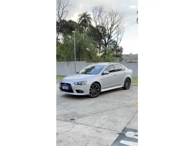 Carro Mitsubishi Lancer 2013 2.0 16V