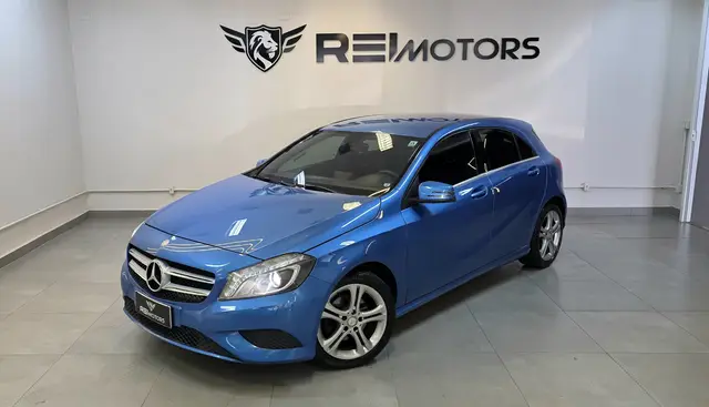 Carro Mercedes-Benz Classe A  2014 200 Urban 1.6 DCT Turbo