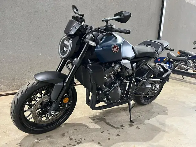 Moto Honda CB 1000R 2024 Black Edition